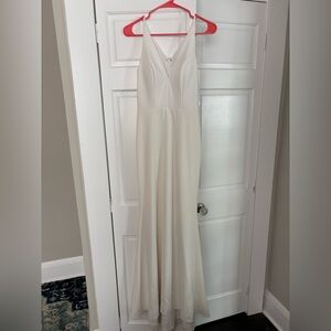 Elegant White Sleeveless Dress